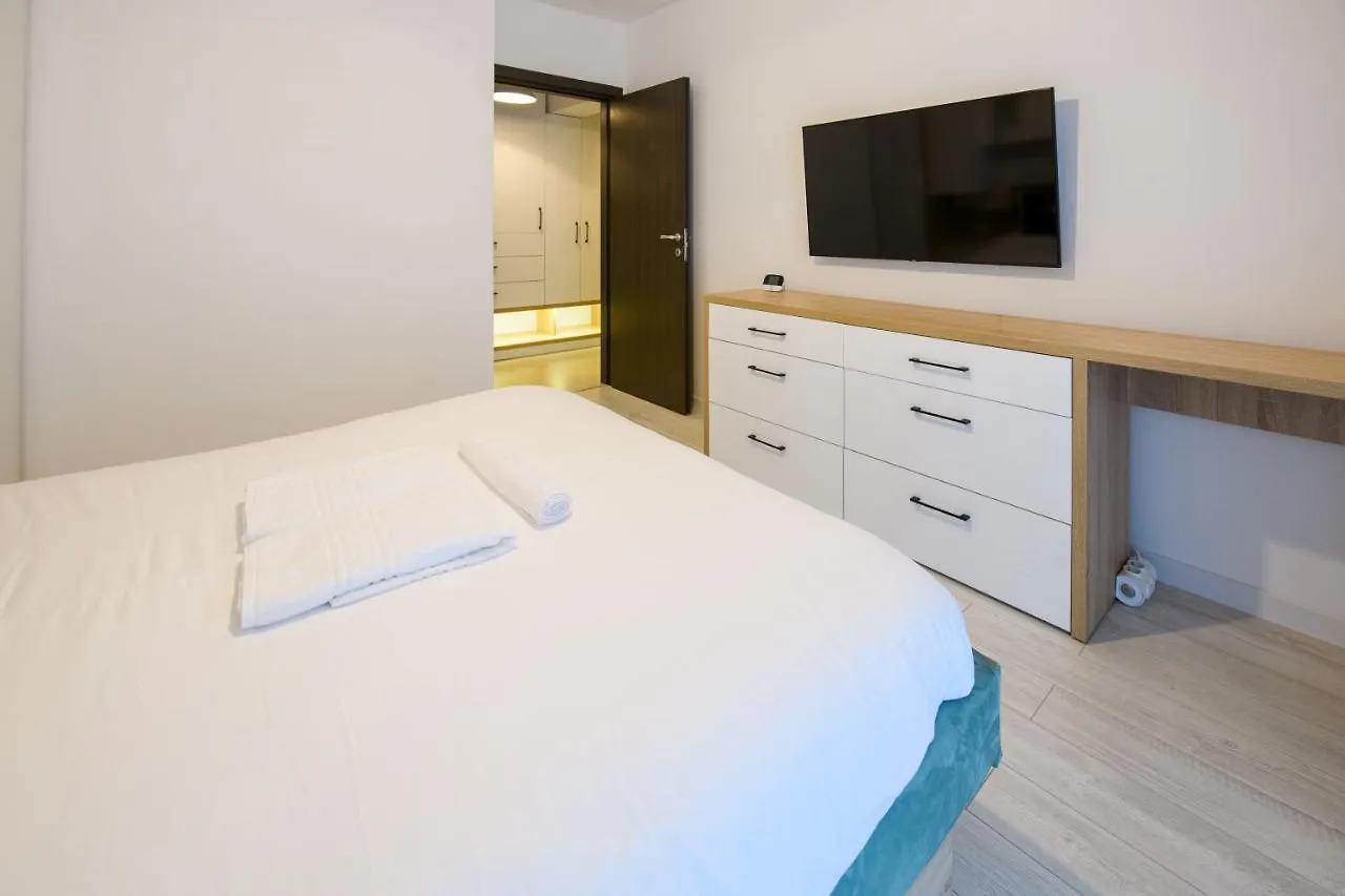 SmartConceptLiving Plaza Apartment Bucureşti