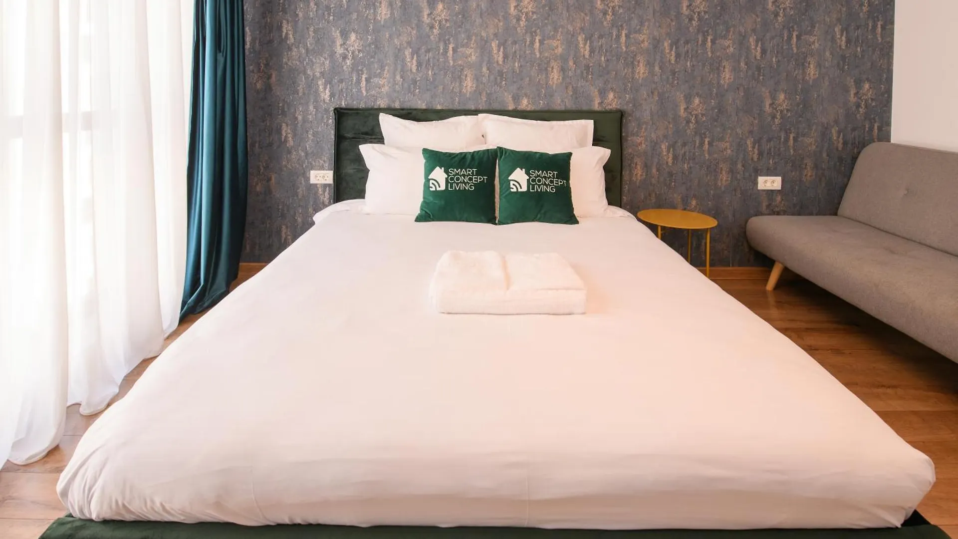 Smart Concept Living Plaza Apartment Bucharest