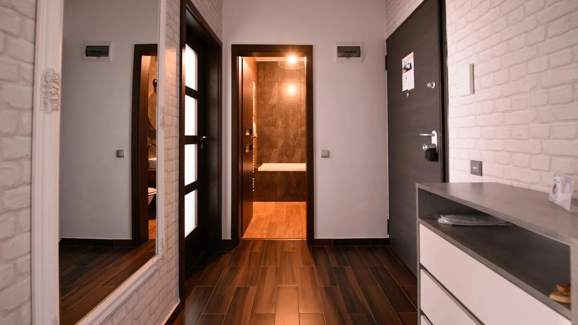 SmartConceptLiving Plaza Apartment Bucureşti 0*,