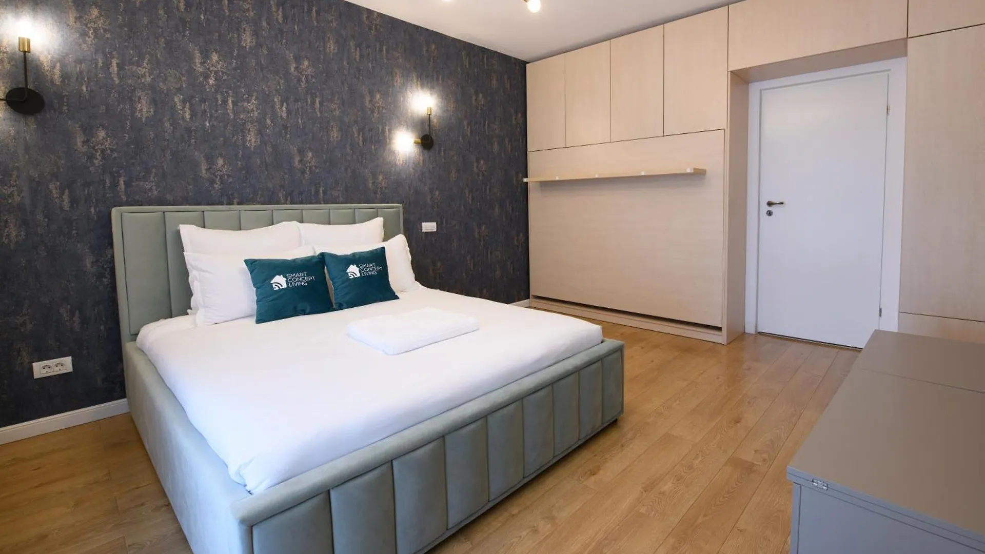 Smart Concept Living Plaza Apartment Bucharest