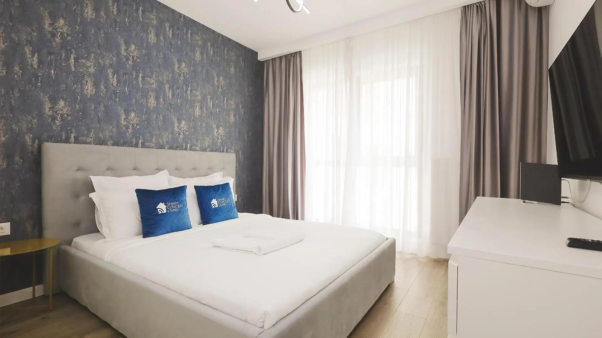 Smart Concept Living Plaza Apartment Bucharest