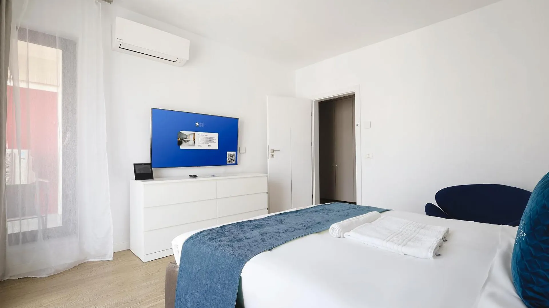 Smart Concept Living Plaza Apartment Bucharest