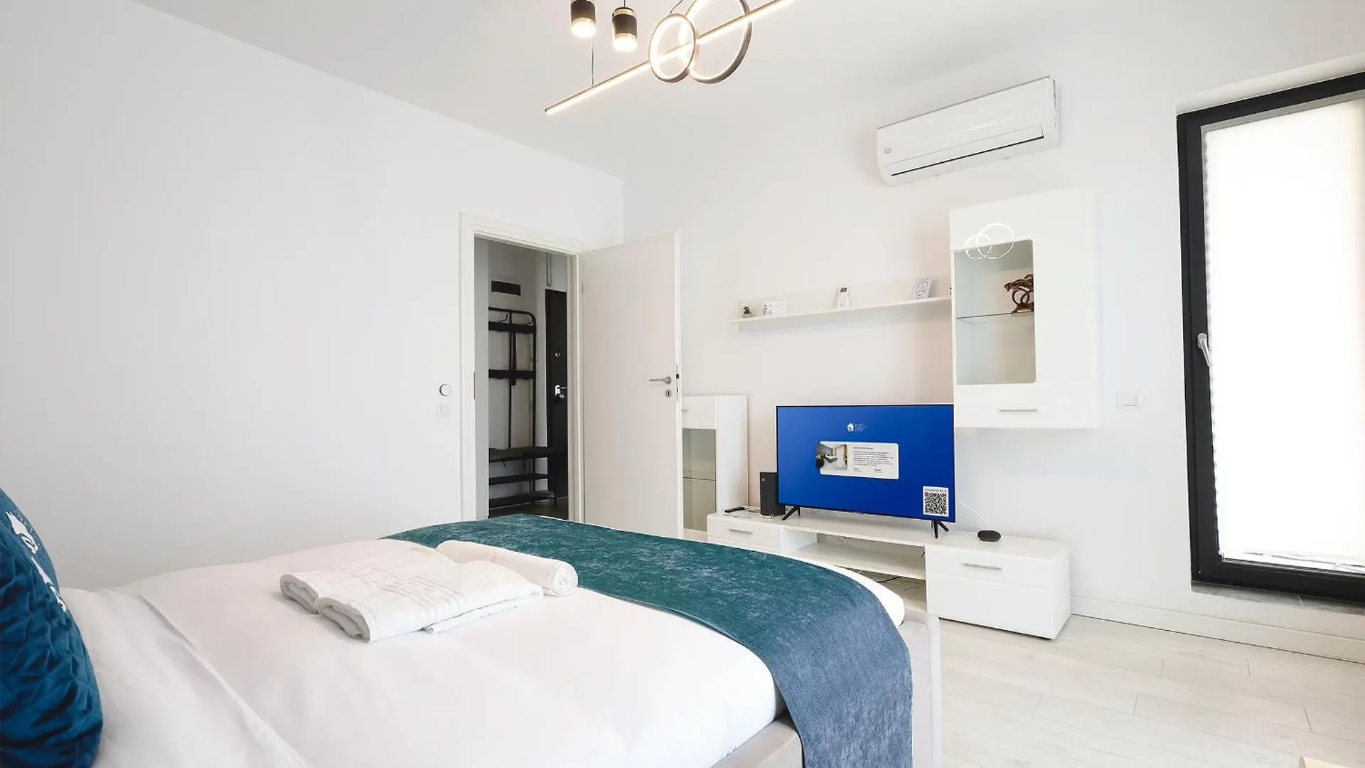 Smart Concept Living Plaza Apartment Bucharest Romania