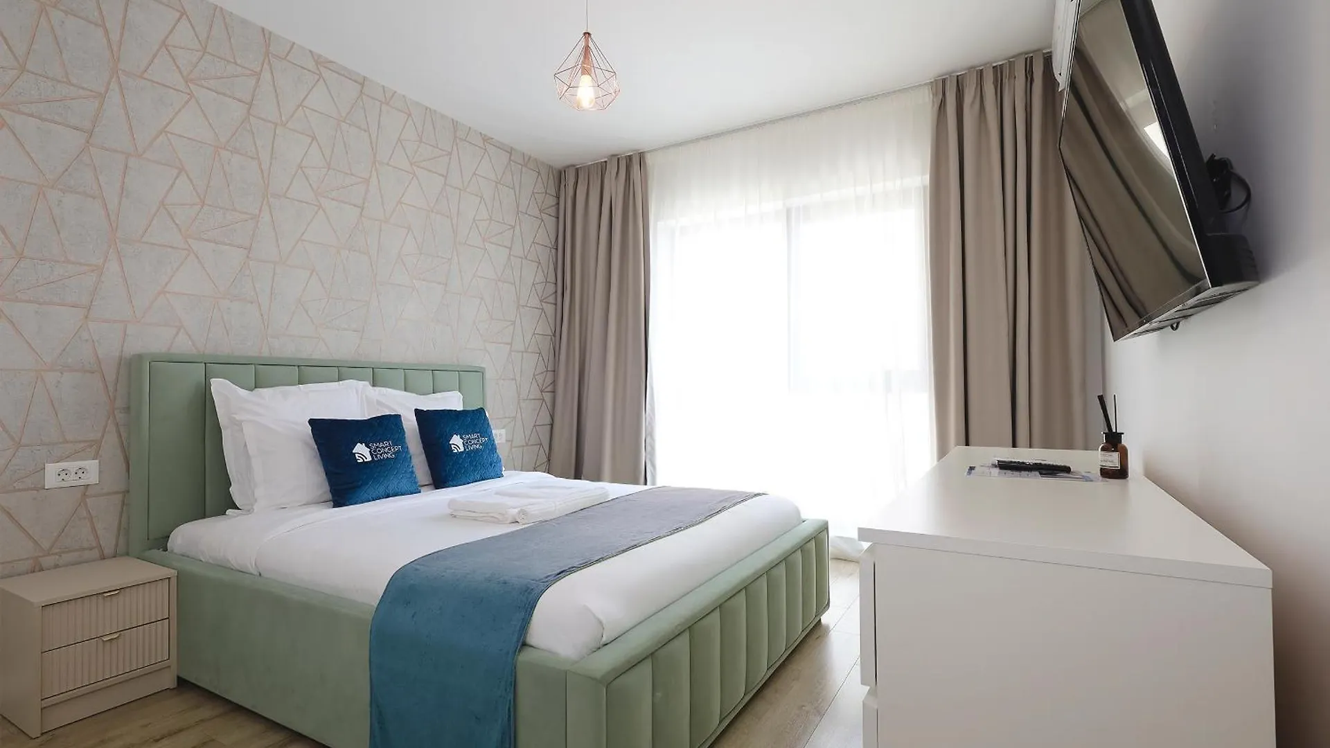 Smart Concept Living Plaza Apartment Bucharest